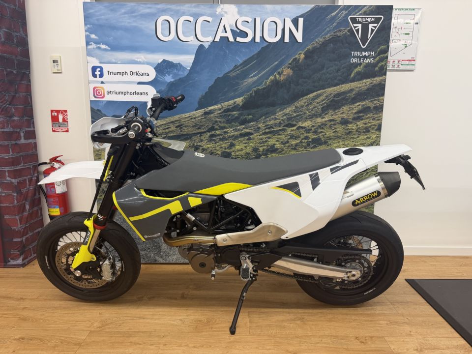 HUSQVARNA 701 SUPERMOTO 4