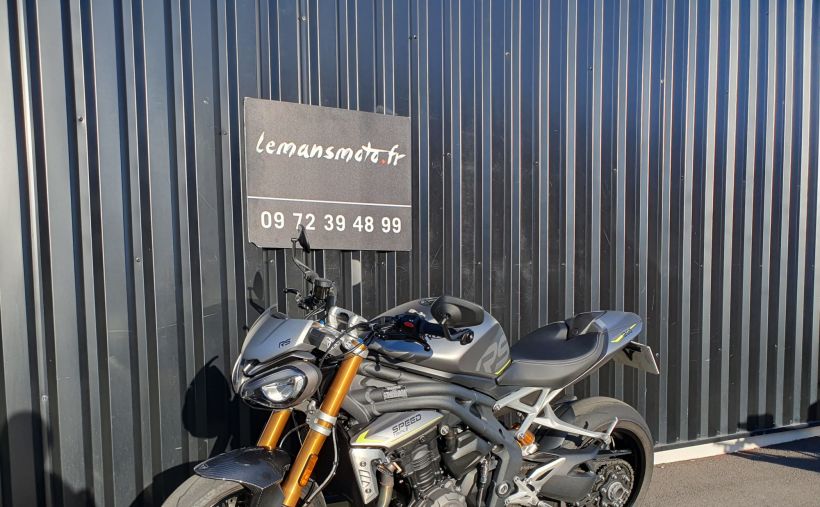 TRIUMPH SPEED TRIPLE 1200 RS 20