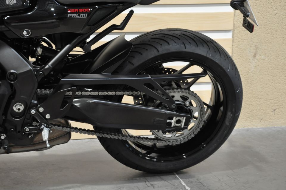 YAMAHA XSR 900 7
