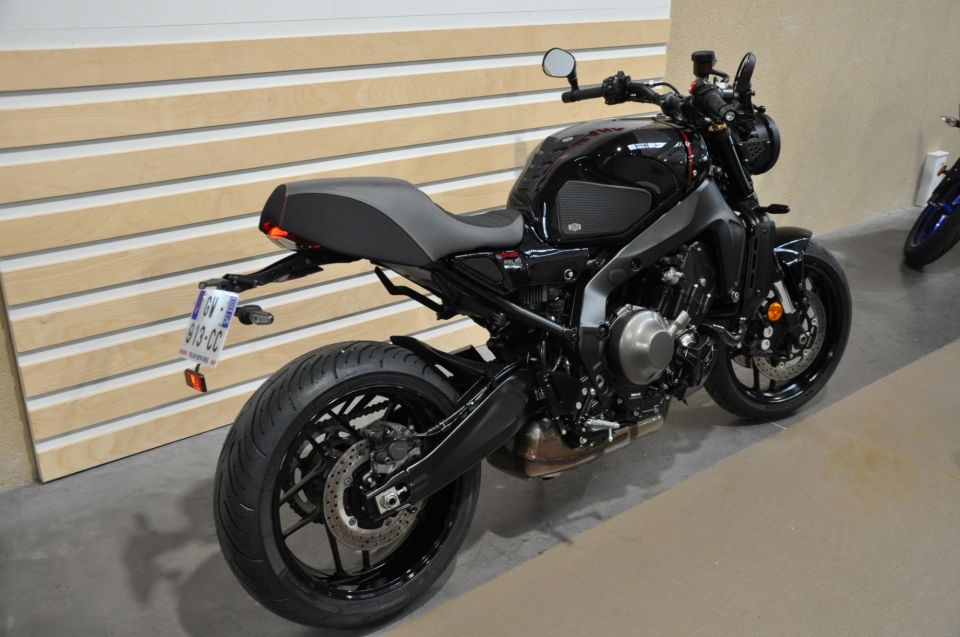 YAMAHA XSR 900 16