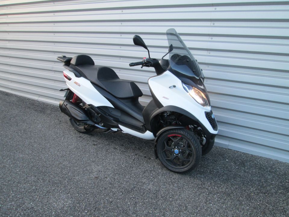 PIAGGIO MP3 350 ABS/ASR 0