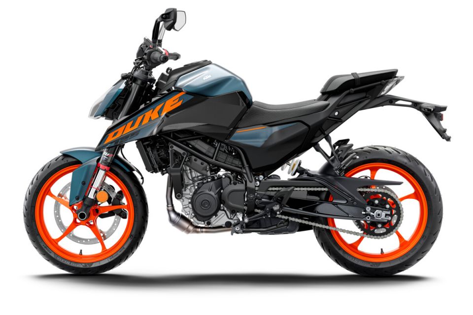 KTM 125 DUKE ABS 20