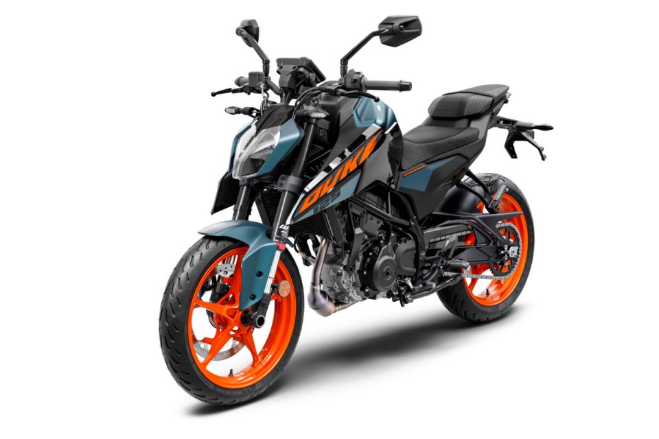 KTM 125 DUKE ABS 24