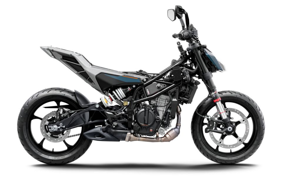 KTM 125 DUKE ABS 36