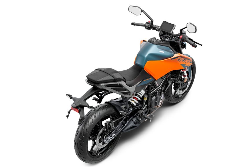 KTM 125 DUKE ABS 44
