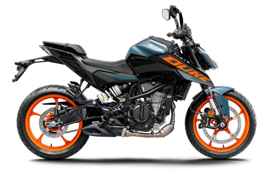 KTM 125 DUKE ABS 48