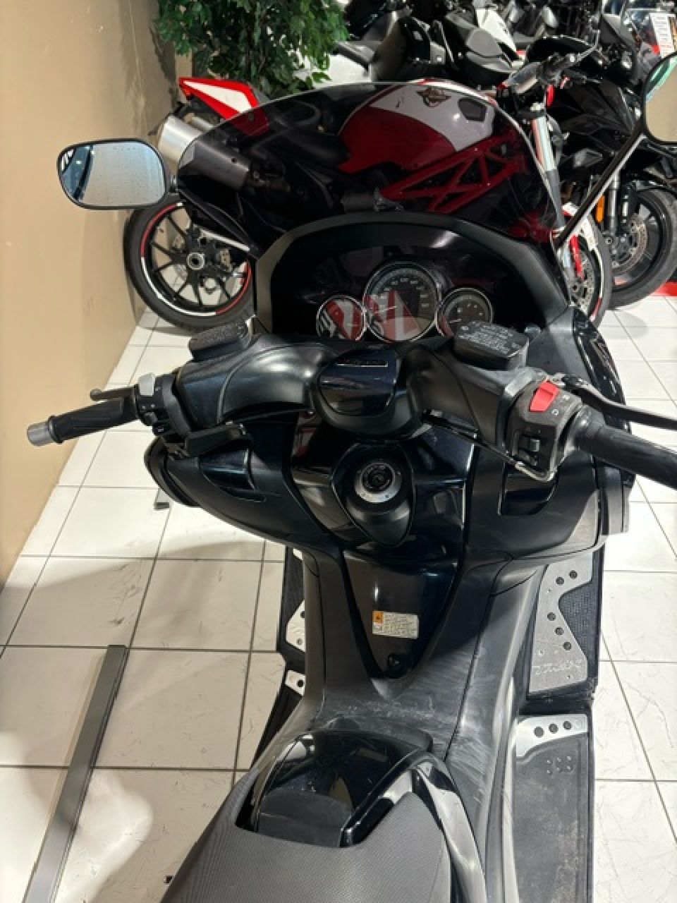 YAMAHA XP T-MAX 500 2