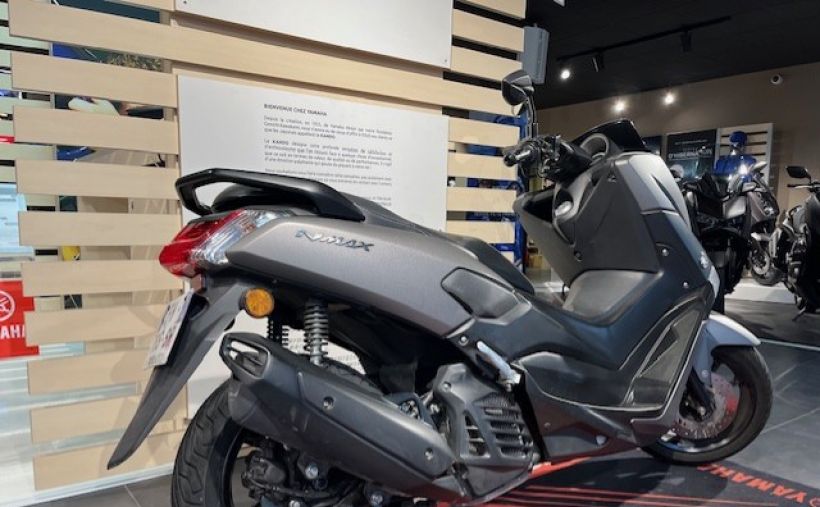 YAMAHA NMAX 125 4