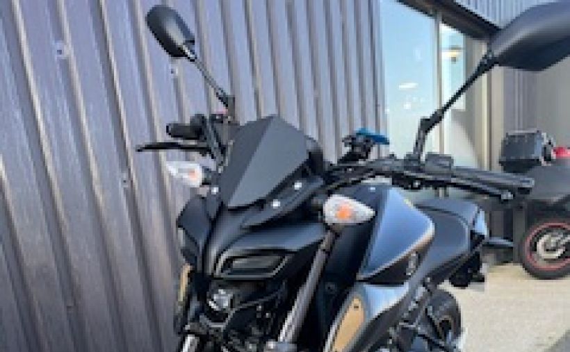 YAMAHA MT-125 ABS 4