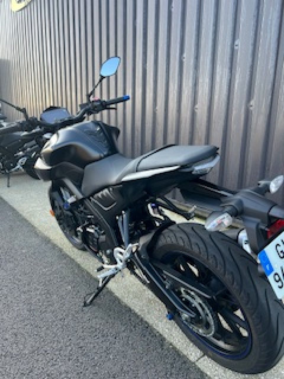 YAMAHA MT-125 ABS 3
