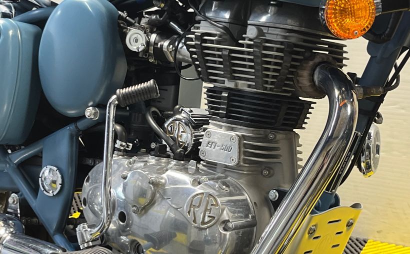 ROYAL ENFIELD CLASSIC MILITAR 10