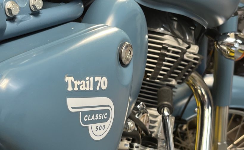 ROYAL ENFIELD CLASSIC MILITAR 11