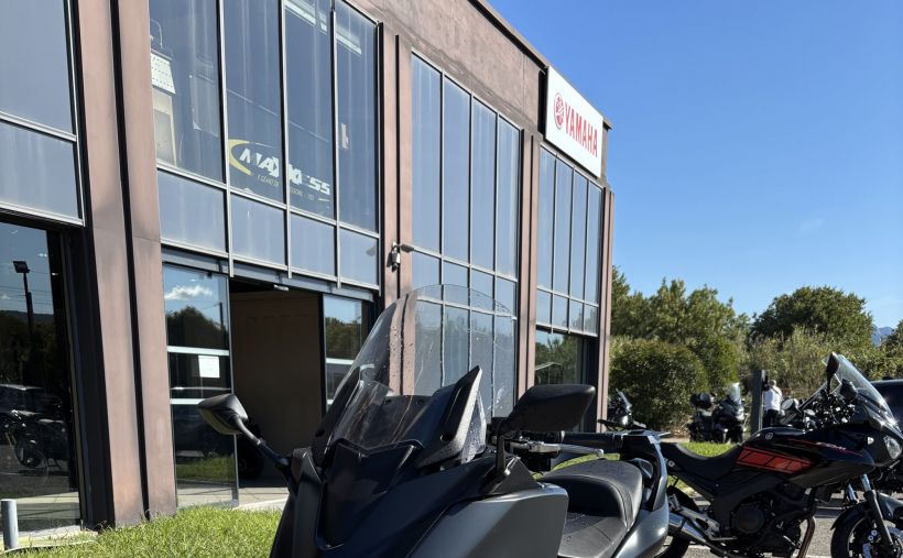 YAMAHA XP T-MAX 530 DX 1