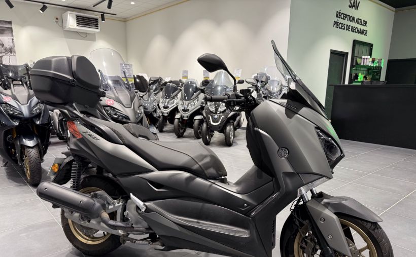 YAMAHA XMAX 125 TECH MAX 5