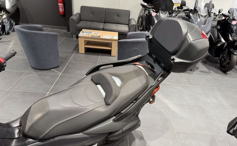YAMAHA XMAX 125 TECH MAX 15