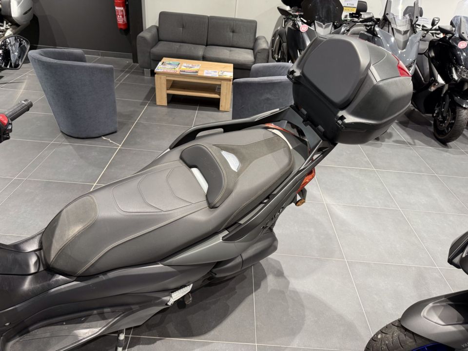 YAMAHA XMAX 125 TECH MAX 15