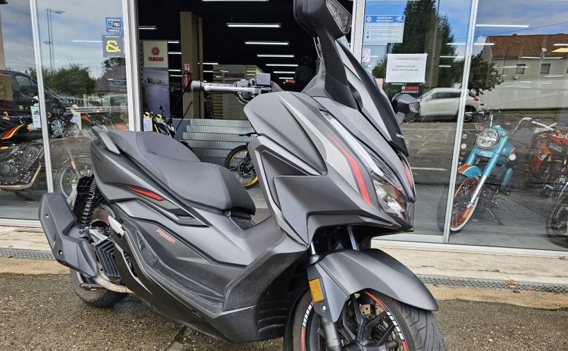 HONDA NSS FORZA 125 8