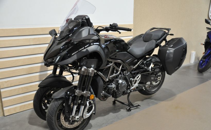 YAMAHA Niken GT 890 6