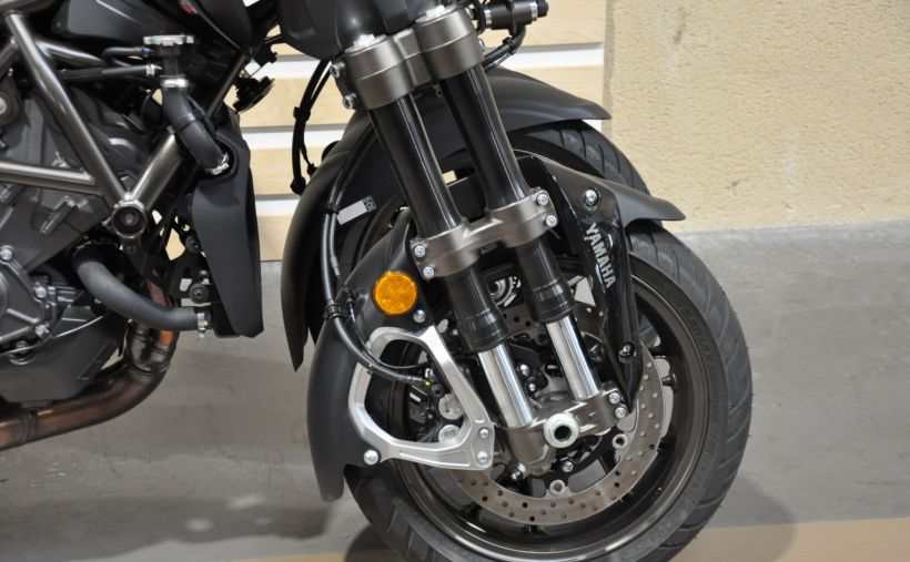 YAMAHA Niken GT 890 10