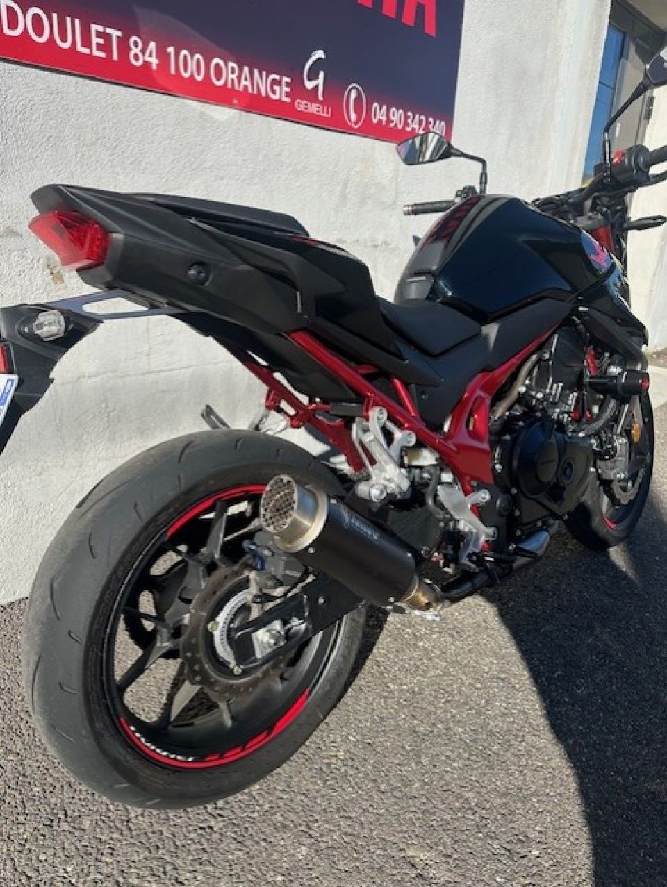 HONDA CB 750 HORNET 2