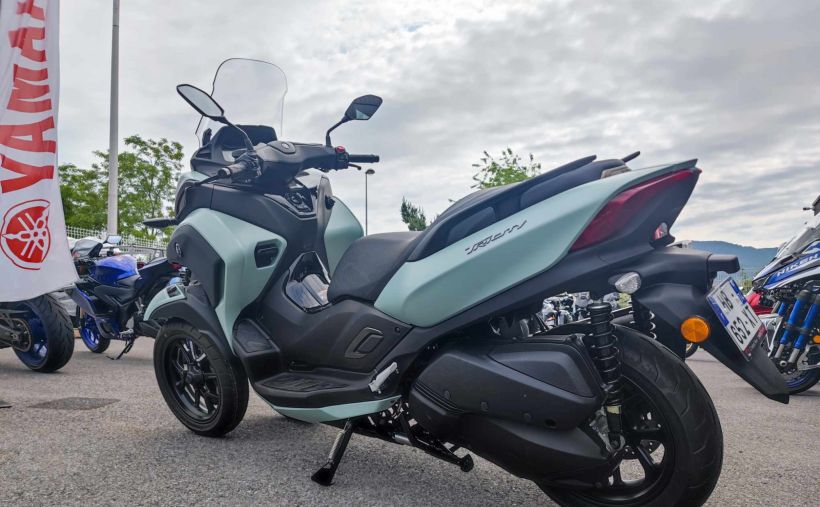 YAMAHA TRICITY 300 2