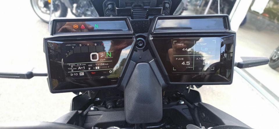 YAMAHA TRACER 9 GT 15