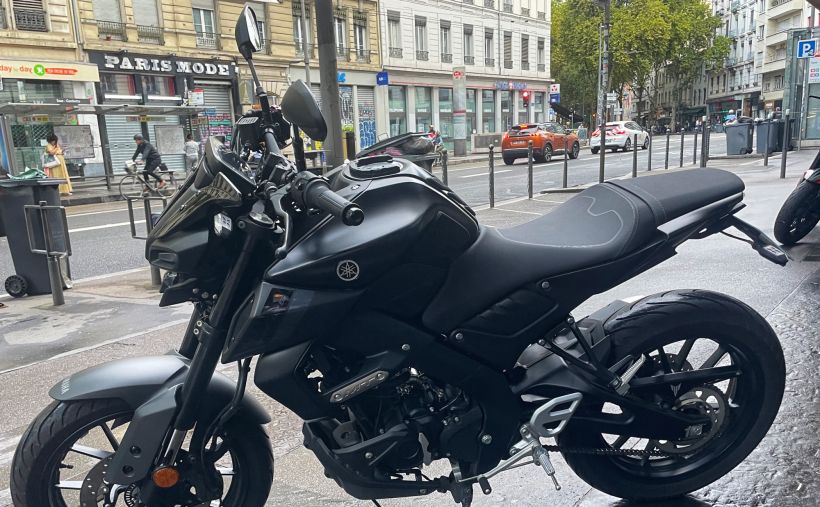 YAMAHA MT-125 ABS 5
