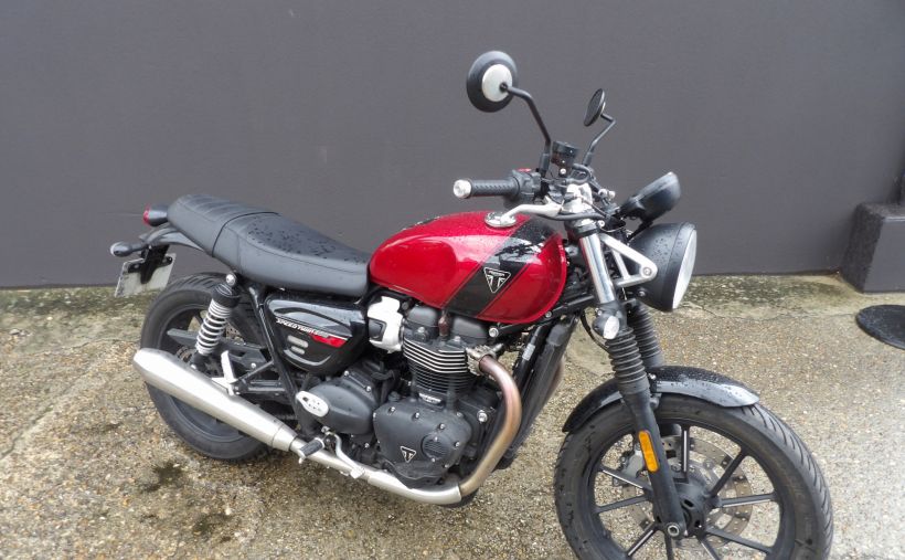 TRIUMPH SPEED TWIN 900 0