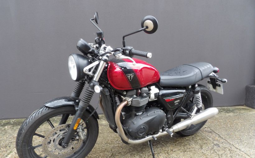 TRIUMPH SPEED TWIN 900 6