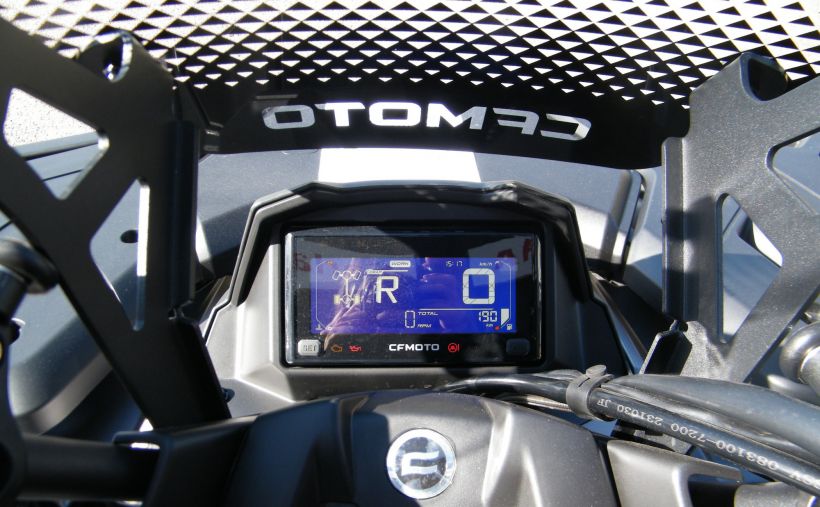 CF MOTO CFORCE 625 OVERLAND 24