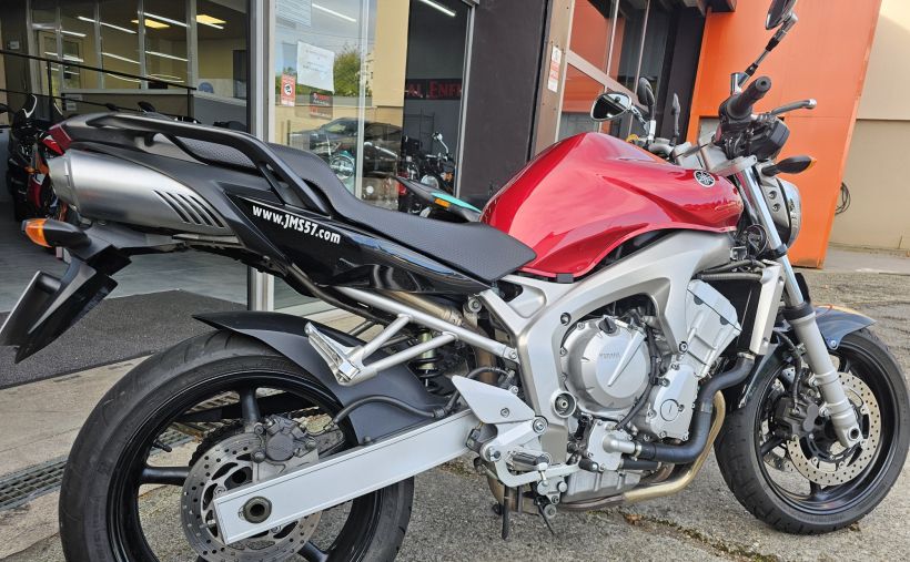 YAMAHA FZ6 (98CV) 2