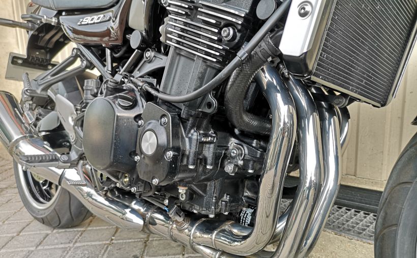 KAWASAKI Z 900 RS 20