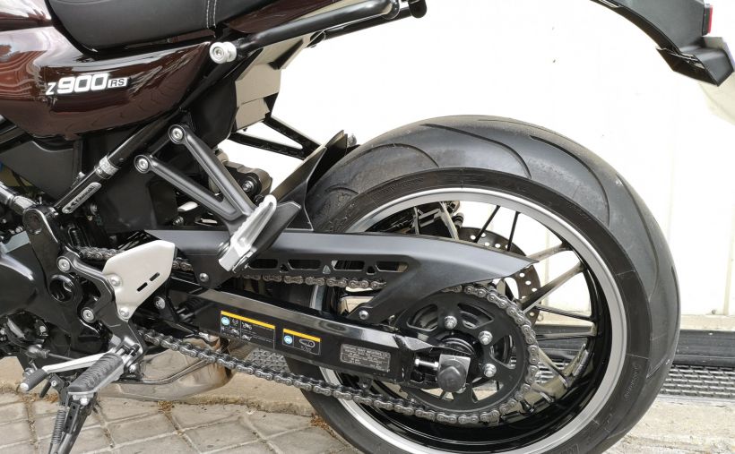 KAWASAKI Z 900 RS 32