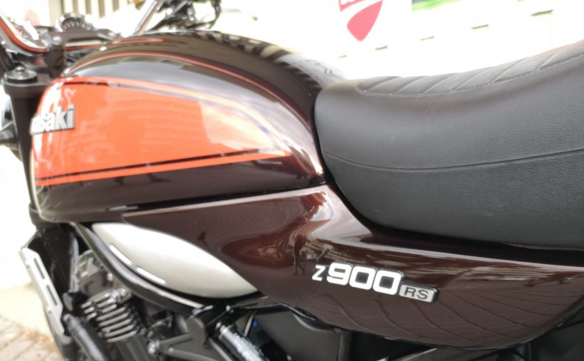 KAWASAKI Z 900 RS 36