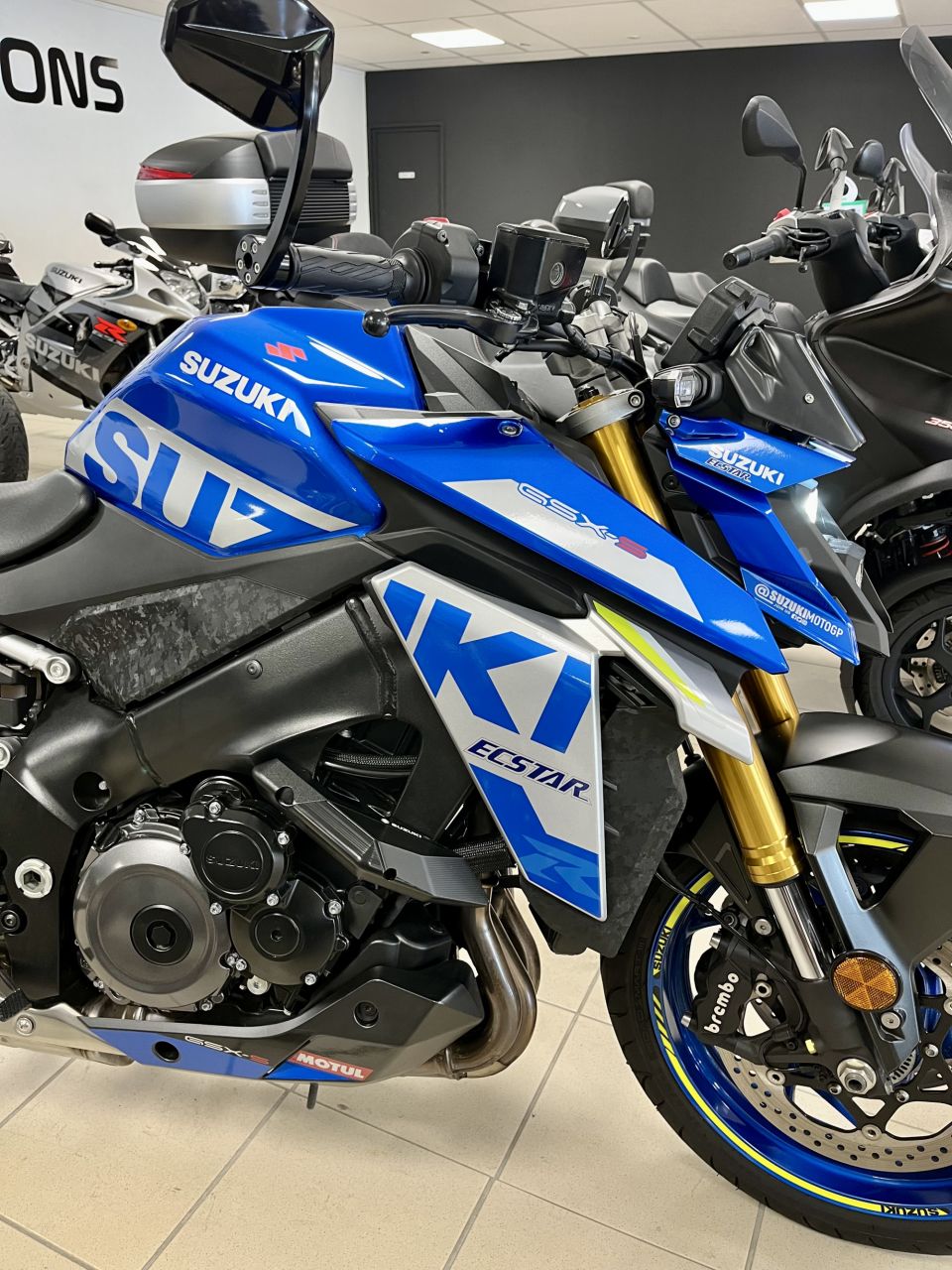 SUZUKI GSX-S 1000 ABS 10