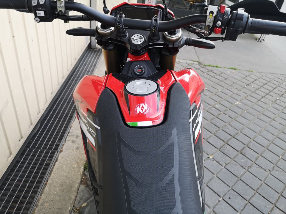 DUCATI HYPERMOTARD 16