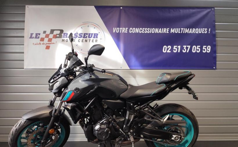 YAMAHA MT-07 1