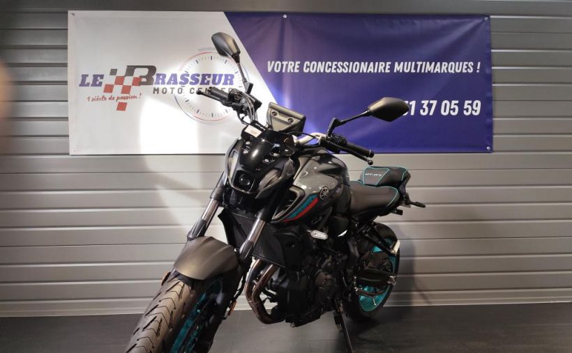 YAMAHA MT-07 3