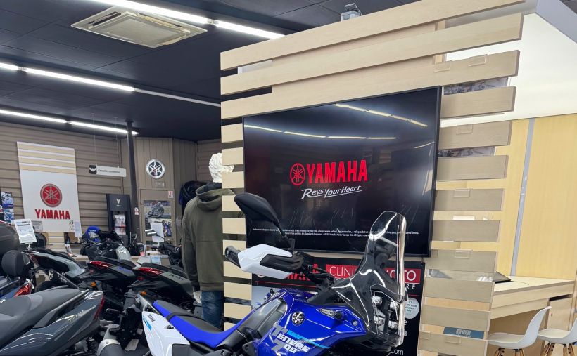 YAMAHA XTZ TENERE 700 1