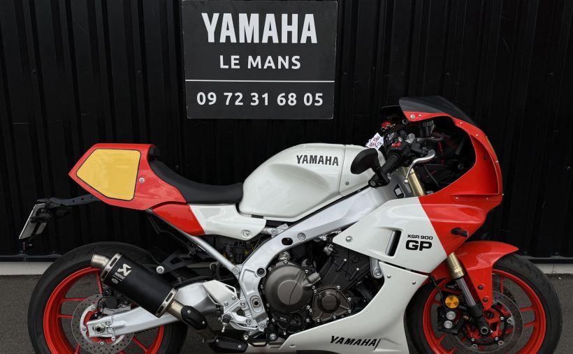 YAMAHA XSR 900 GP 3
