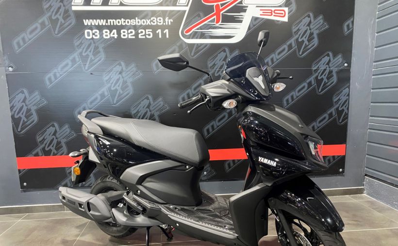 YAMAHA RayZR 125 5