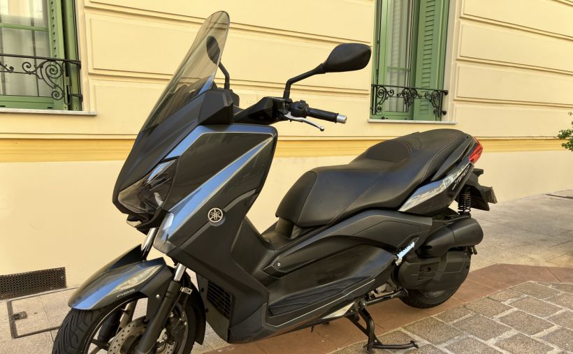 YAMAHA X-MAX 125 4
