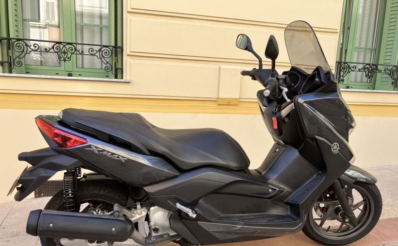 YAMAHA X-MAX 125 8