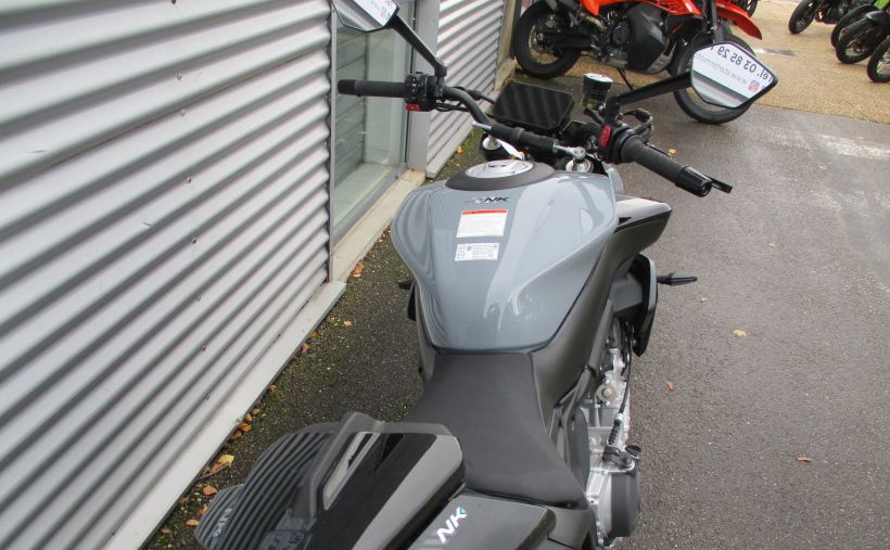 CF MOTO 675 NK 6