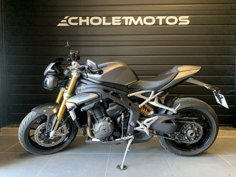 TRIUMPH SPEED TRIPLE 1200 RS 20