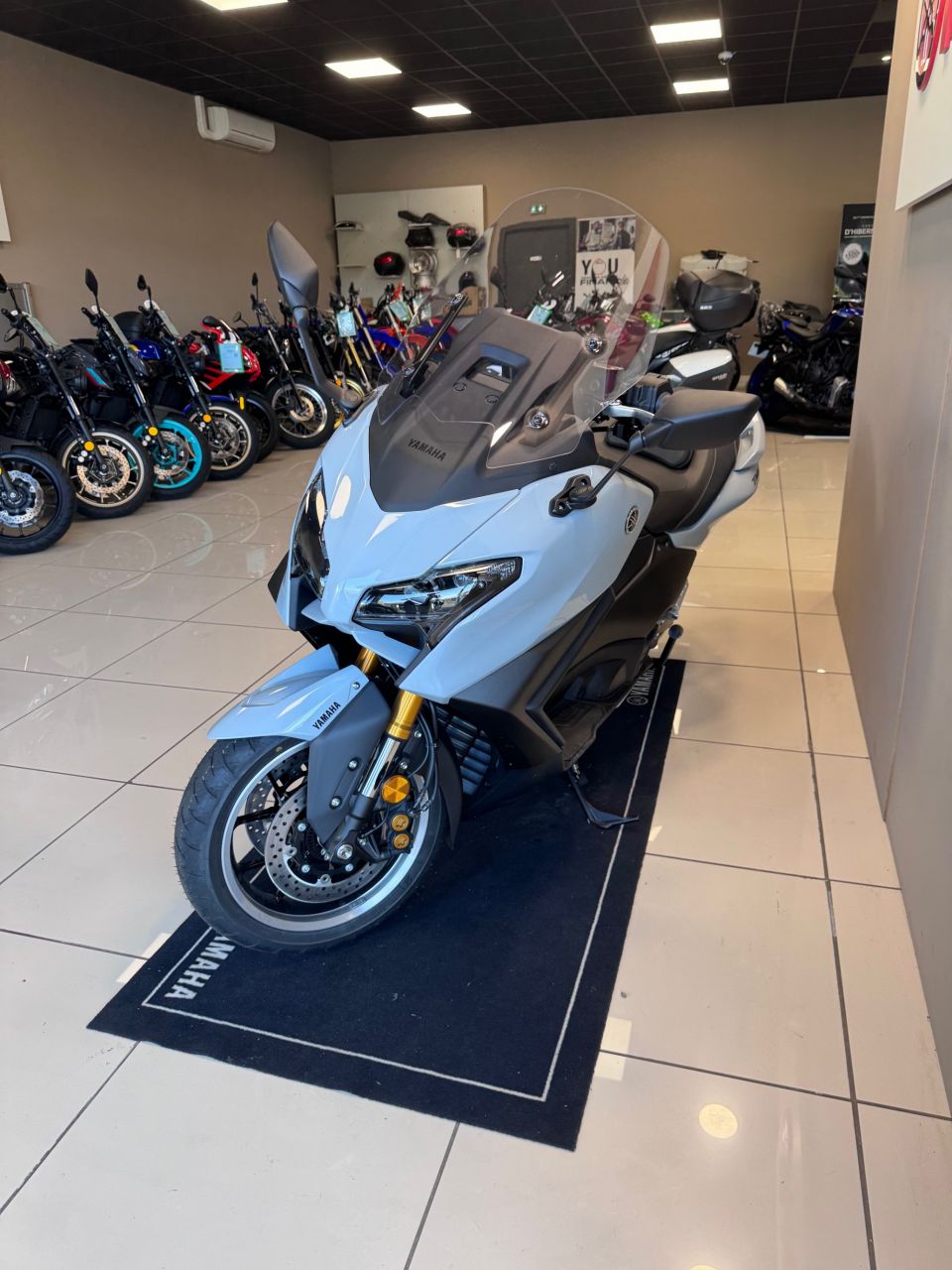 YAMAHA XP T-MAX 560 TECH MAX 6