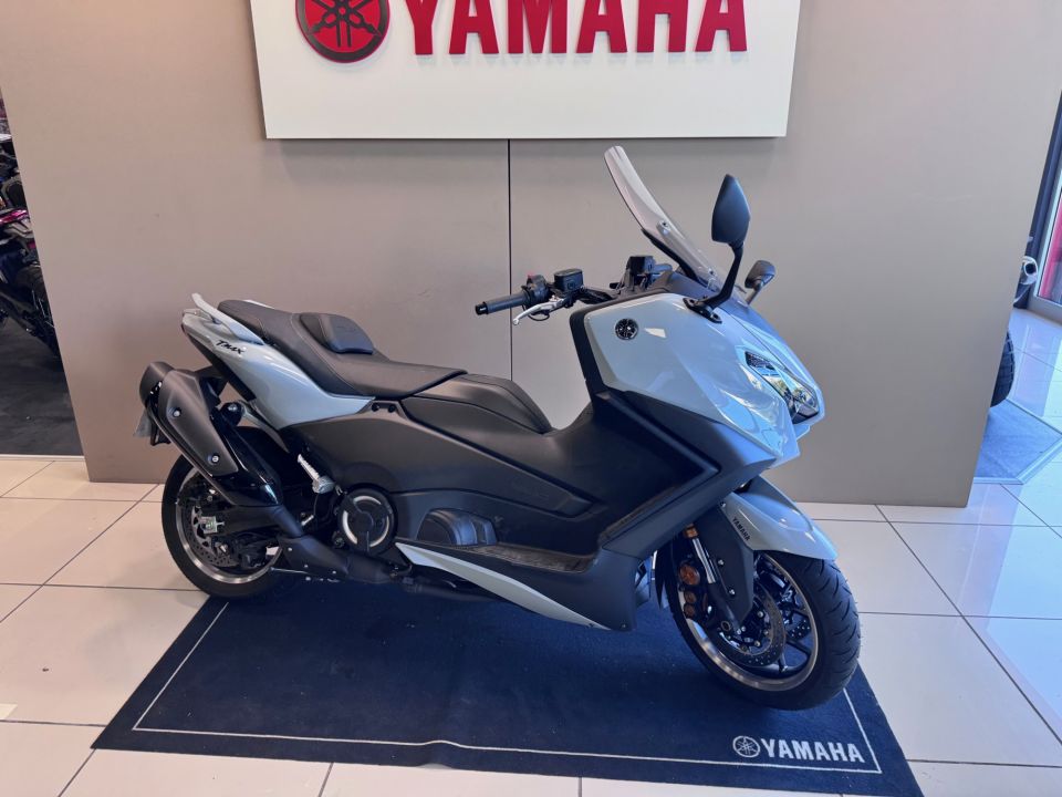 YAMAHA XP T-MAX 560 TECH MAX 10