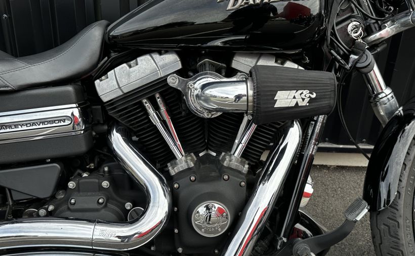 HARLEY-DAVIDSON DYNA STREET BOB 1584 3