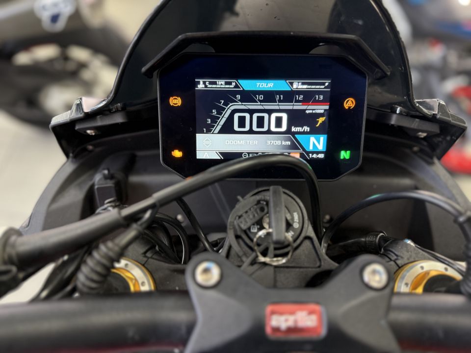 APRILIA TUONO 1100 V4 FACTORY 18