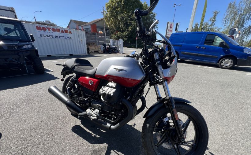 MOTO GUZZI V7 STONE 33